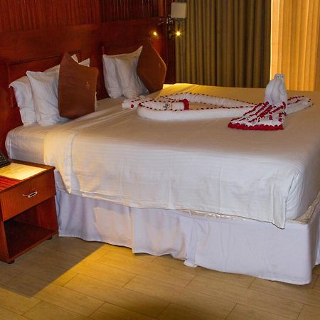 Sainte Famille Hotel Kigali Kültér fotó