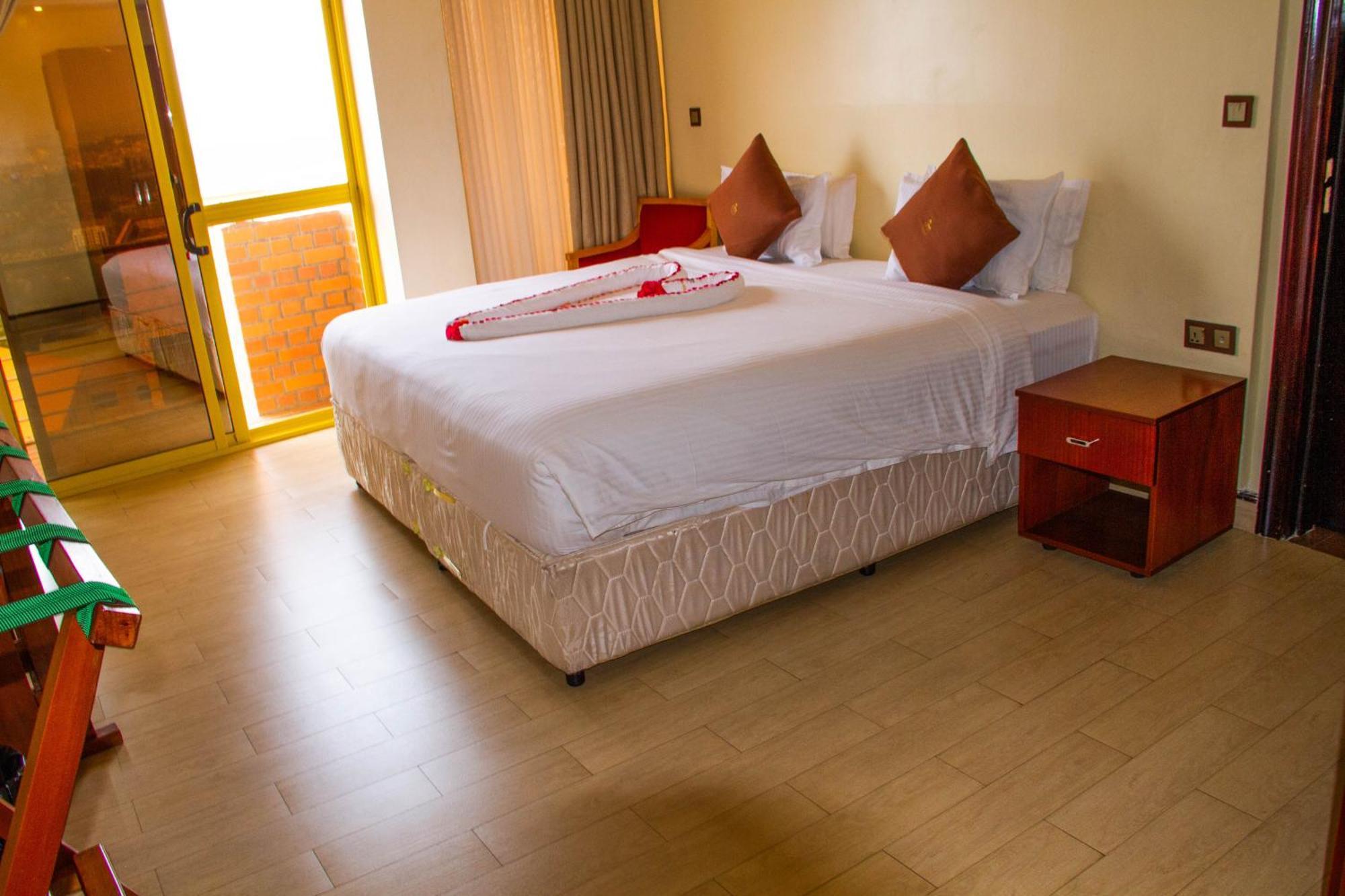 Sainte Famille Hotel Kigali Kültér fotó