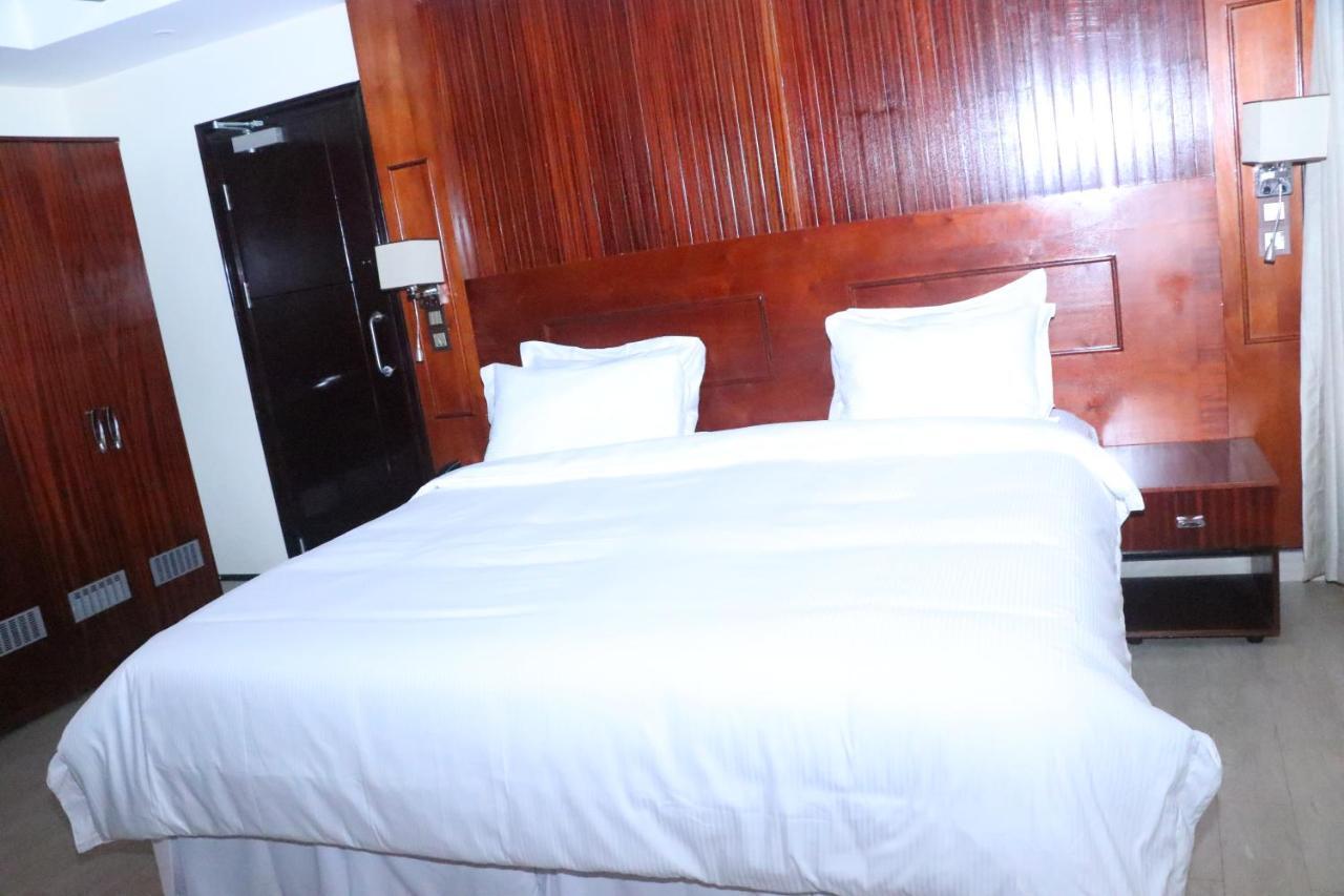 Sainte Famille Hotel Kigali Kültér fotó