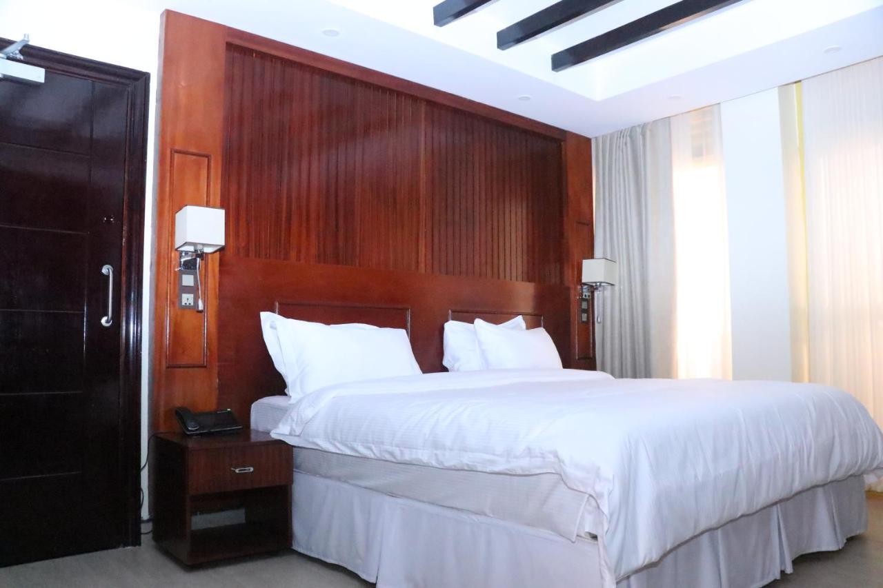Sainte Famille Hotel Kigali Kültér fotó