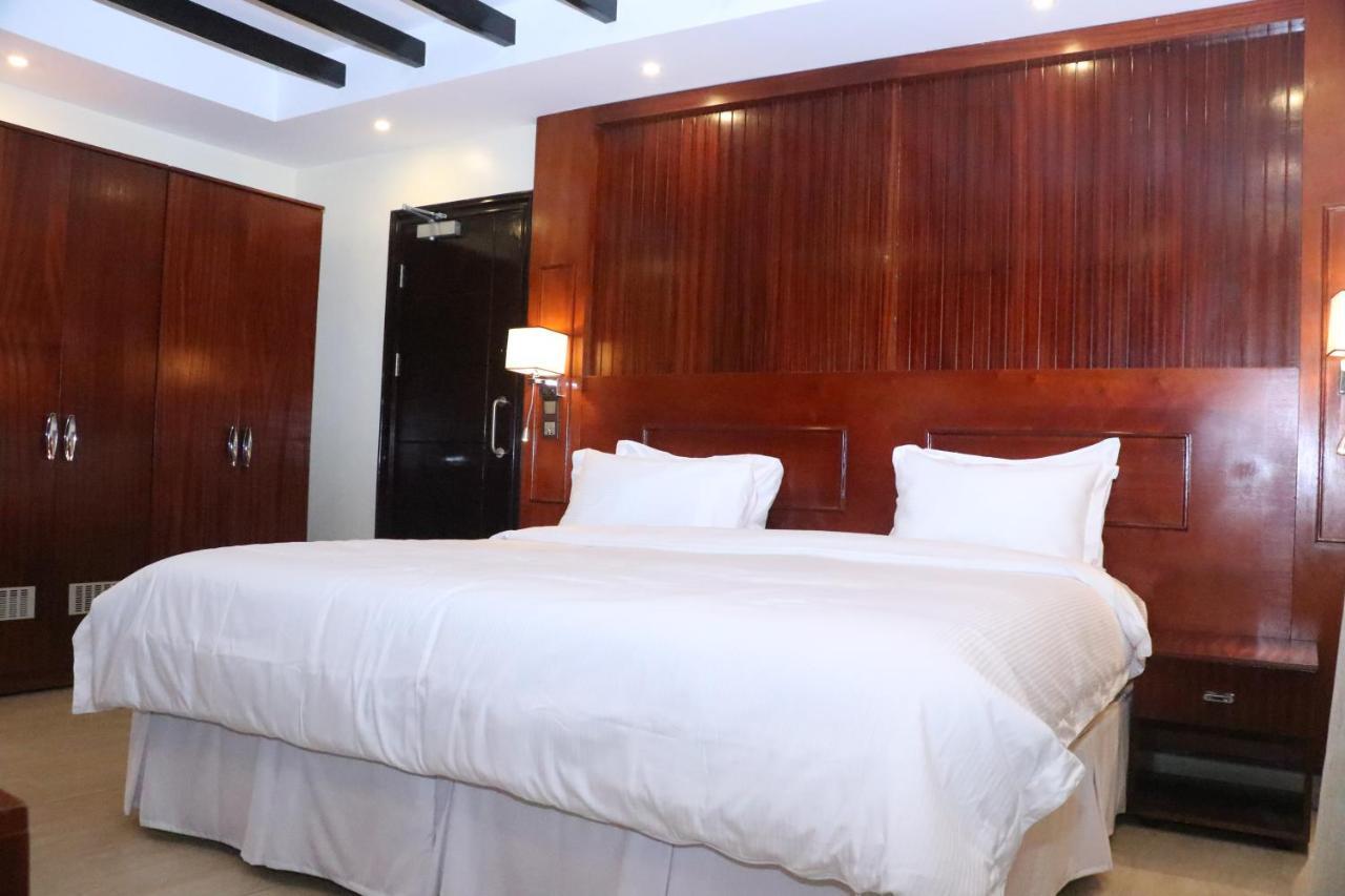 Sainte Famille Hotel Kigali Kültér fotó
