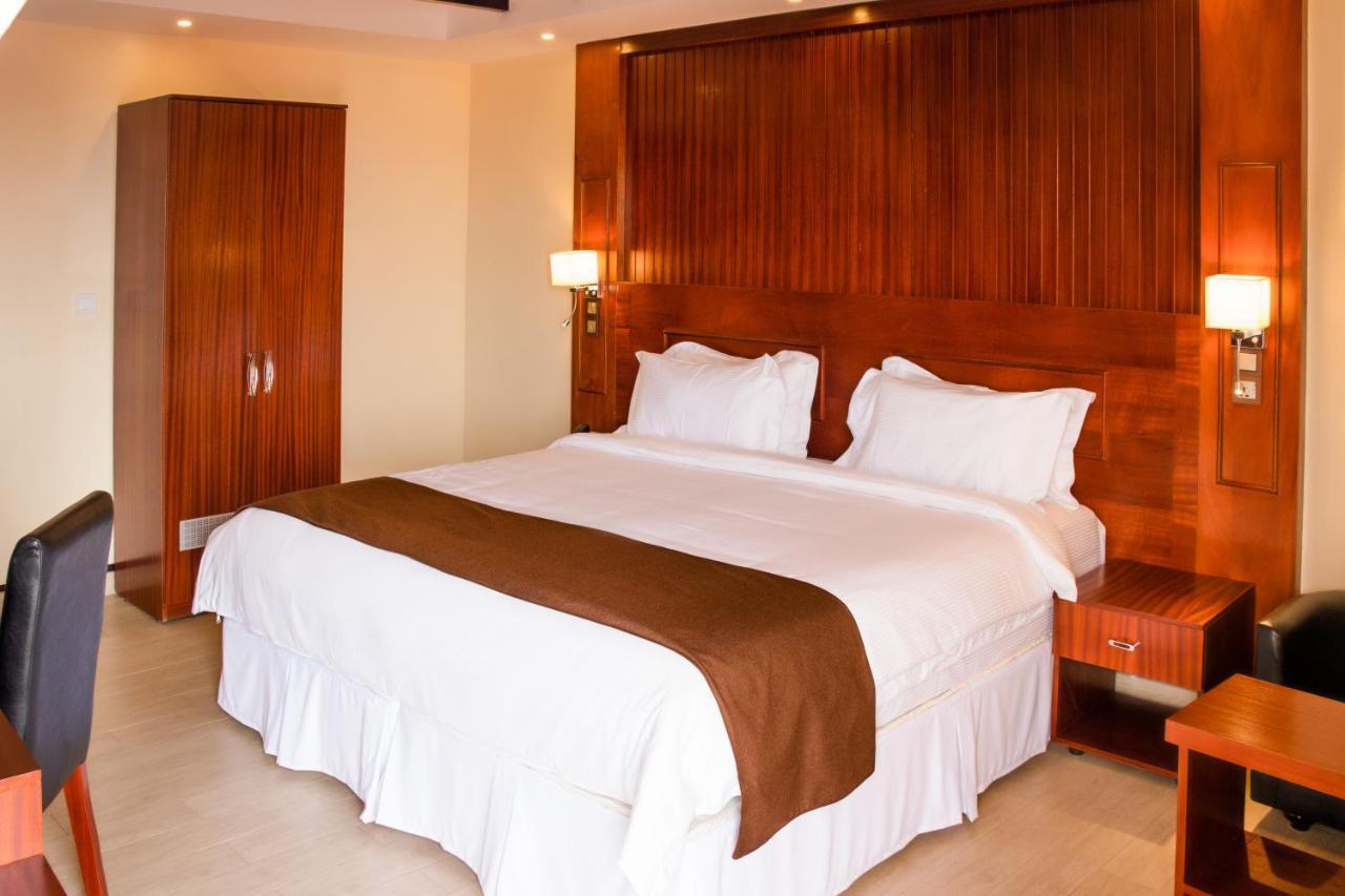 Sainte Famille Hotel Kigali Kültér fotó