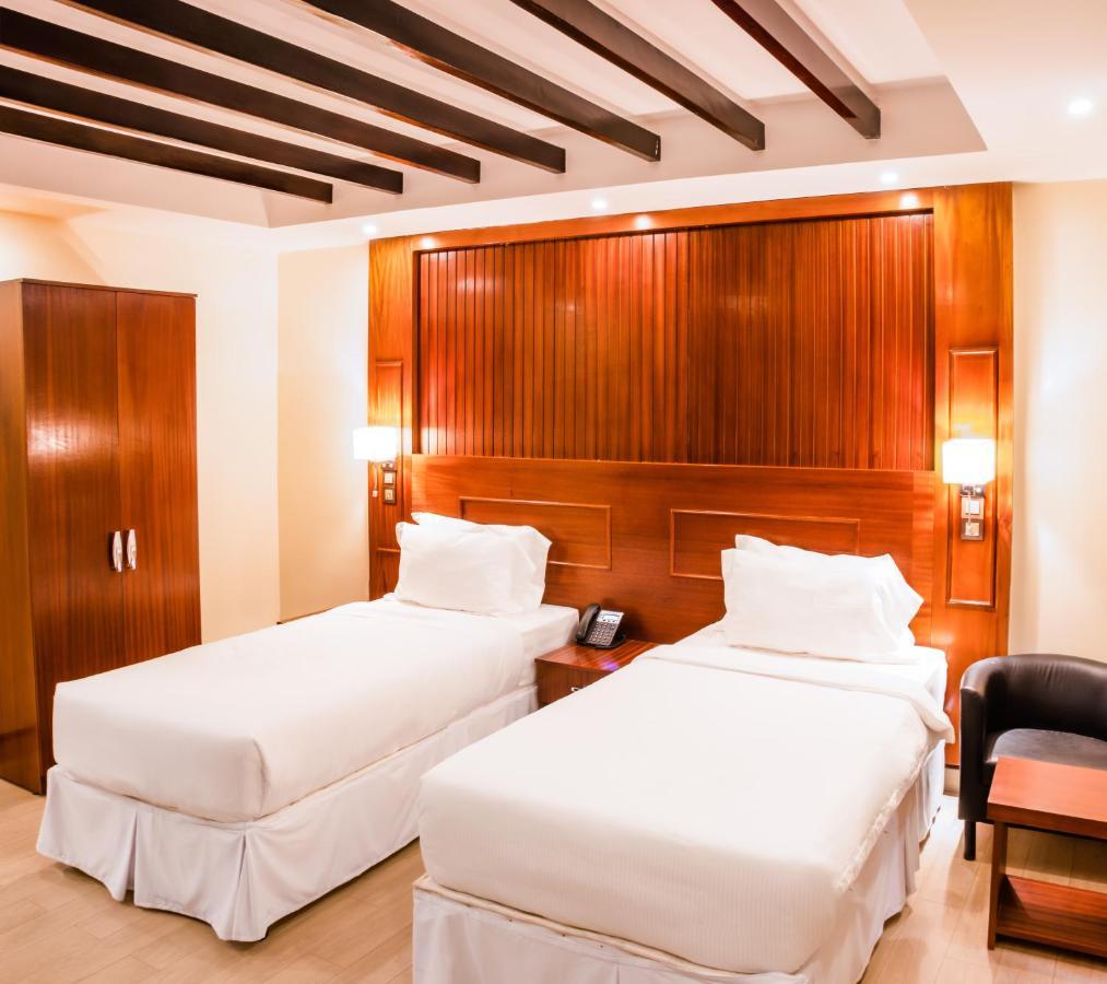 Sainte Famille Hotel Kigali Kültér fotó